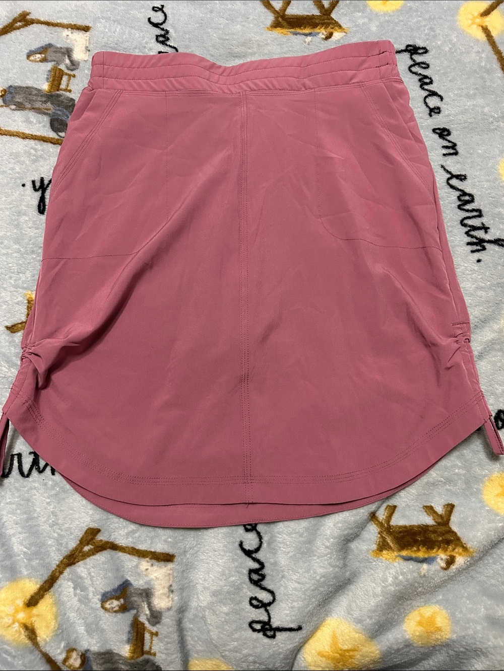 High-Low Active Skirt in Dusty Rose